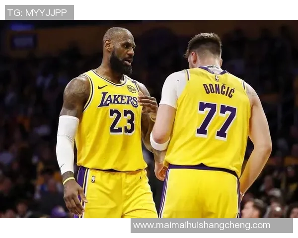 掘金与湖人激战回顾球迷热议两队表现与未来展望