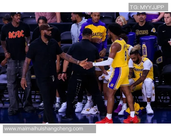 湖人对阵马刺精彩集锦回顾球星表现与关键时刻一网打尽