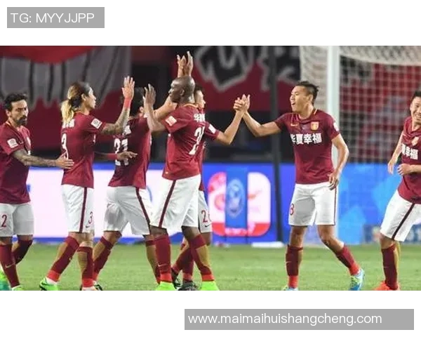 华夏幸福迎战北京人和争夺中超联赛关键三分的激烈对决